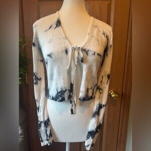 Garage Black/gray/white Front Tie LS Crop Top Women’s Size XS EUC